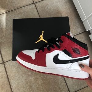 Jordan 1 Mid Chicago 2020 (GS)